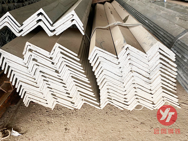 鍍鋅不等邊角鋼