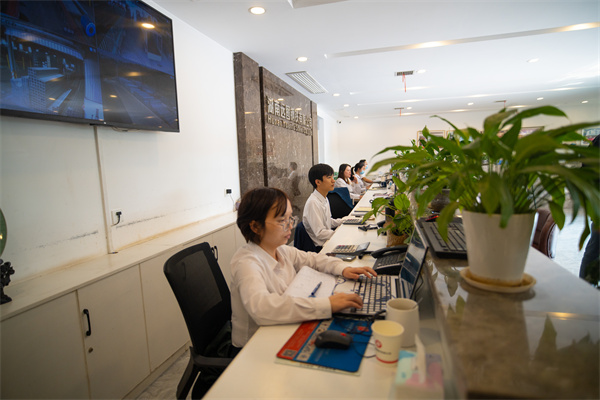 遠(yuǎn)圖鋼鐵集團(tuán),長沙鍍鋅型材,鍍鋅管材,黑色型材管材幕墻材料,鍍鋅代加工 遠(yuǎn)圖鋼鐵集團(tuán),長沙鍍鋅型材,鍍鋅管材,黑色型材管材幕墻材料,鍍鋅代加工